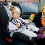 Long car trip with a child: what to do on the road